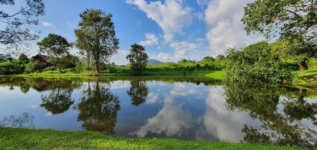 Homdoiintr Farmstay ฮ่อมดอยอินทร์ ฟาร์มสเตย์ Ban Huai Kaeo Exterior photo