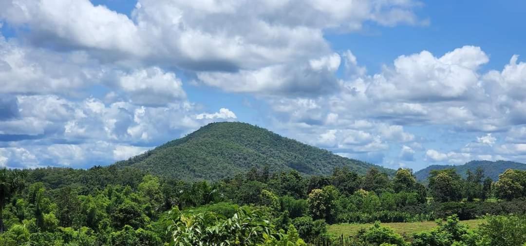 Homdoiintr Farmstay ฮ่อมดอยอินทร์ ฟาร์มสเตย์ Ban Huai Kaeo Exterior photo