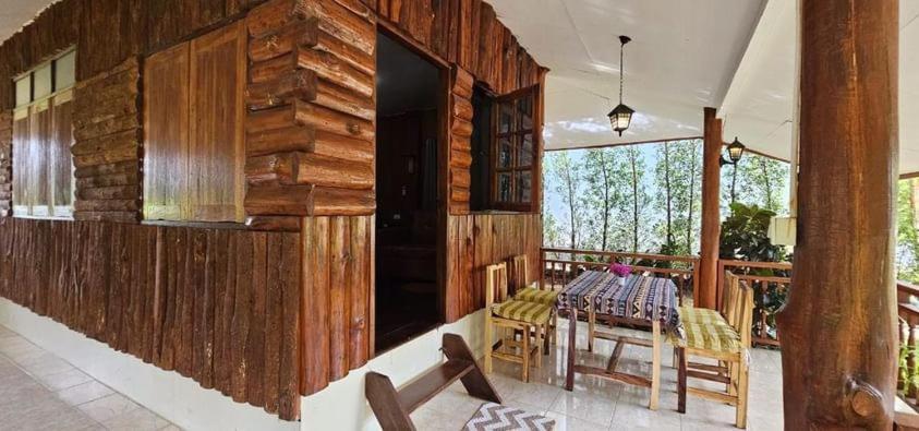 Homdoiintr Farmstay ฮ่อมดอยอินทร์ ฟาร์มสเตย์ Ban Huai Kaeo Exterior photo