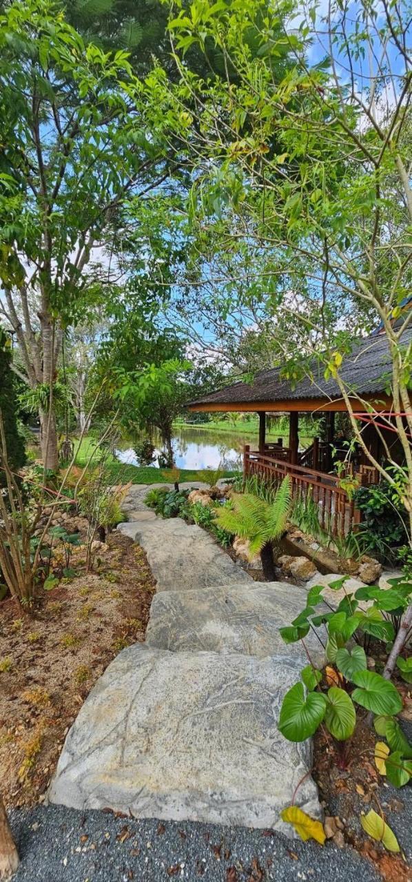 Homdoiintr Farmstay ฮ่อมดอยอินทร์ ฟาร์มสเตย์ Ban Huai Kaeo Exterior photo